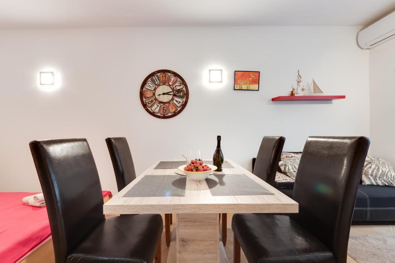 Piran Punta Beach Apartment Екстер'єр фото