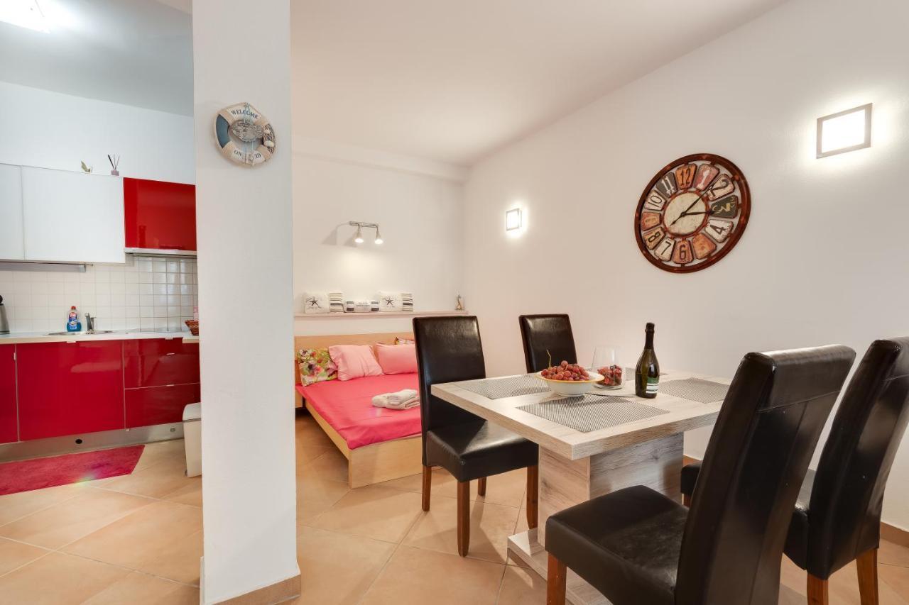 Piran Punta Beach Apartment Екстер'єр фото