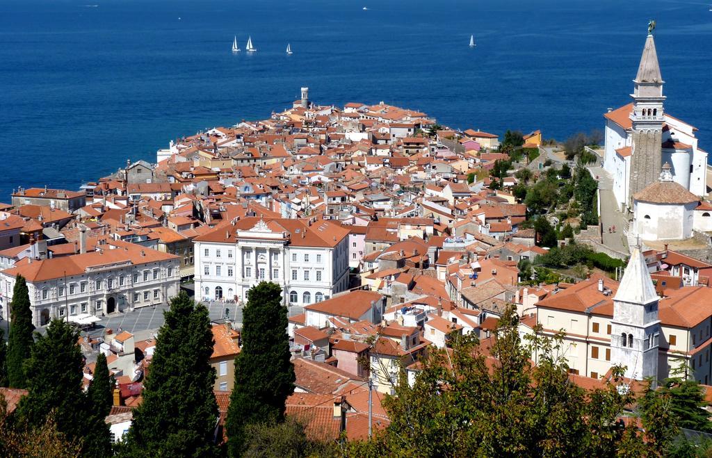 Piran Punta Beach Apartment Екстер'єр фото