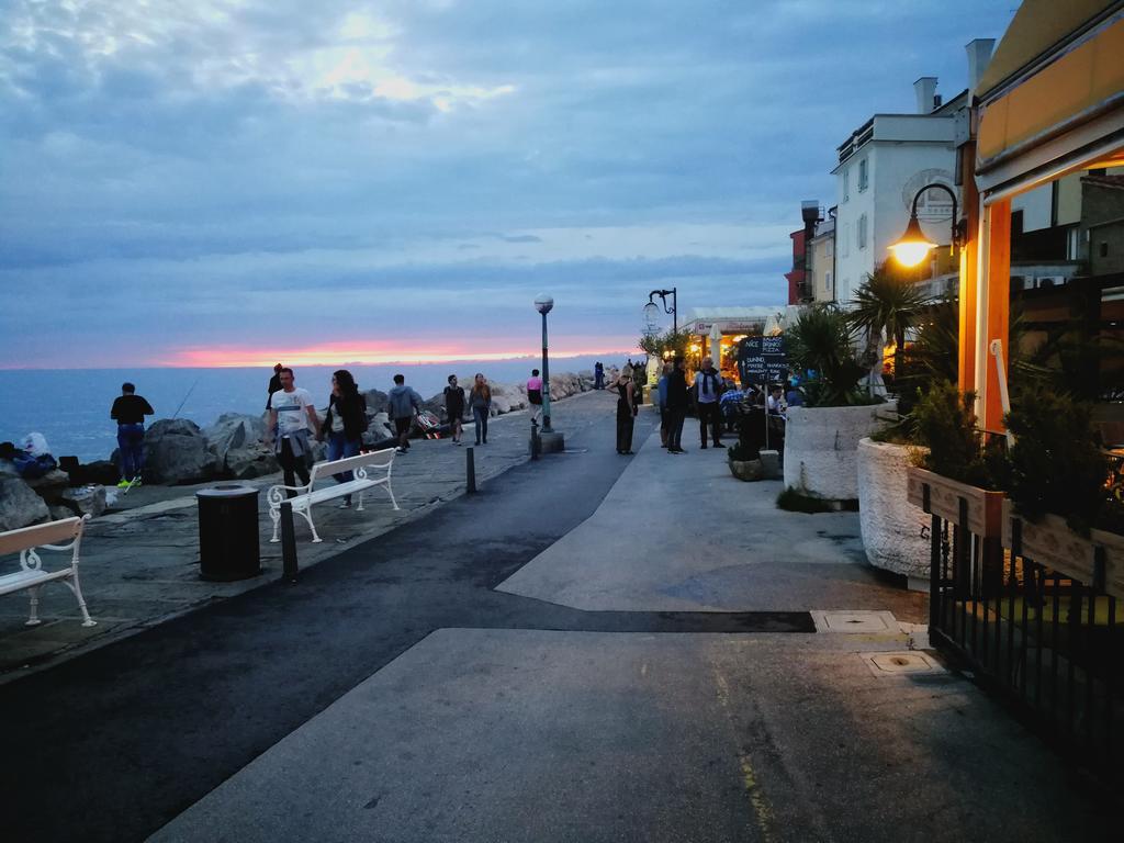 Piran Punta Beach Apartment Екстер'єр фото